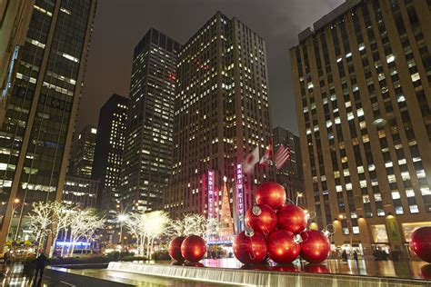 Discovering Hidden Gems and Local Traditions at a Magical New York Christmas